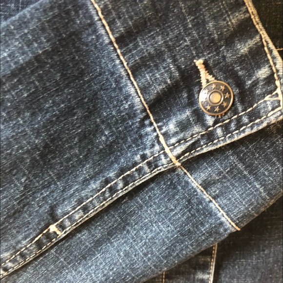 Blue Jean Jacket - Picture 4 of 8